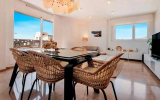 Zweistckige Wohnung in Carrer de miquel vives 5. Exclusivo duplex: saln-comedor, cocina, 4 habitaciones, 3 baos