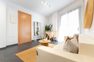 Pis a Carrer de la sort 1a. Precioso piso con saln-comedor-cocina abierta, habitacin doble