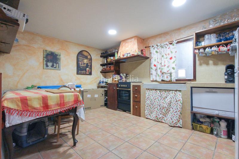Foto 481345af-41b7-4b16-9e36-593cc201a5f0. Chalet en camí can sadurní 40 preciosa casa, muy luminosa y con muchas posibilidades. en Begues