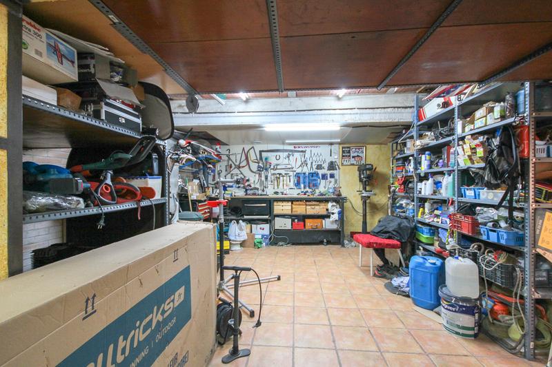 Foto 7eaaf938-7afd-4167-8fa5-9dc619b0cd52. Chalet en camí can sadurní 40 preciosa casa, muy luminosa y con muchas posibilidades. en Begues