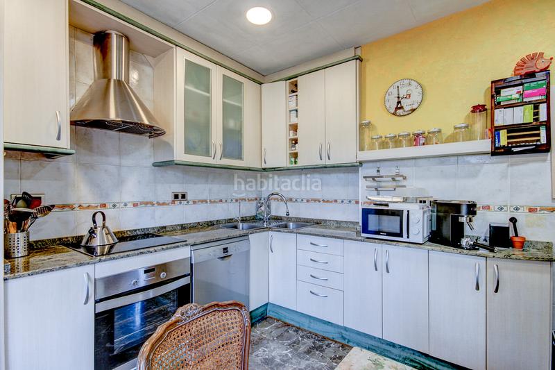 Foto a2531715-72b5-4c14-a9ed-0ecaab7e325c. Chalet en camí can sadurní 40 preciosa casa, muy luminosa y con muchas posibilidades. en Begues