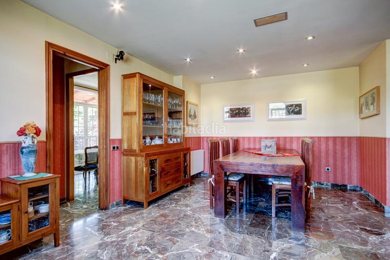 Foto ef7a6c18-3ac8-44a5-8a5a-567ea5c1ce4f. Chalet en camí can sadurní 40 preciosa casa, muy luminosa y con muchas posibilidades. en Begues