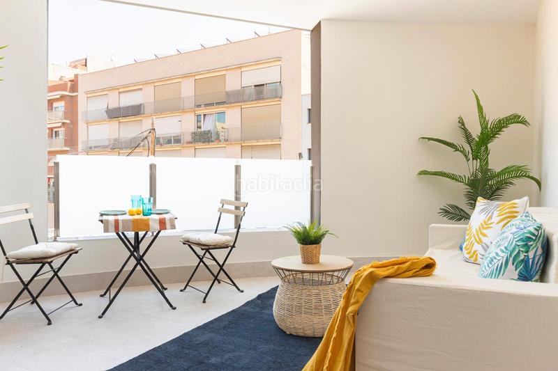 Foto 13f279fa-ac15-4096-b0b1-42cbb39bc4cb. Piso precioso piso en inmejorable ubicación: vivienda esquinera con mucha luz: salón-comedor-cocina, 3 habitaciones, 2 baños, terraza.. en Terrassa
