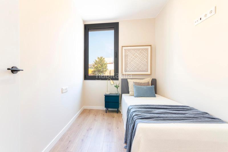 Foto aa500dcc-7736-4573-b517-675880f4b822. Piso precioso piso en inmejorable ubicación: vivienda esquinera con mucha luz: salón-comedor-cocina, 3 habitaciones, 2 baños, terraza.. en Terrassa