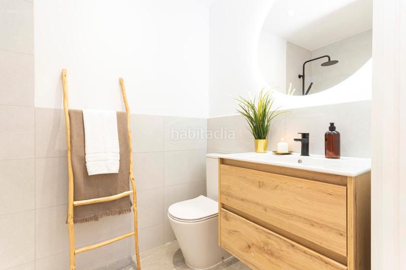 Foto b9e27575-315d-48d3-98d3-198e4301532a. Piso precioso piso en inmejorable ubicación: vivienda esquinera con mucha luz: salón-comedor-cocina, 3 habitaciones, 2 baños, terraza.. en Terrassa
