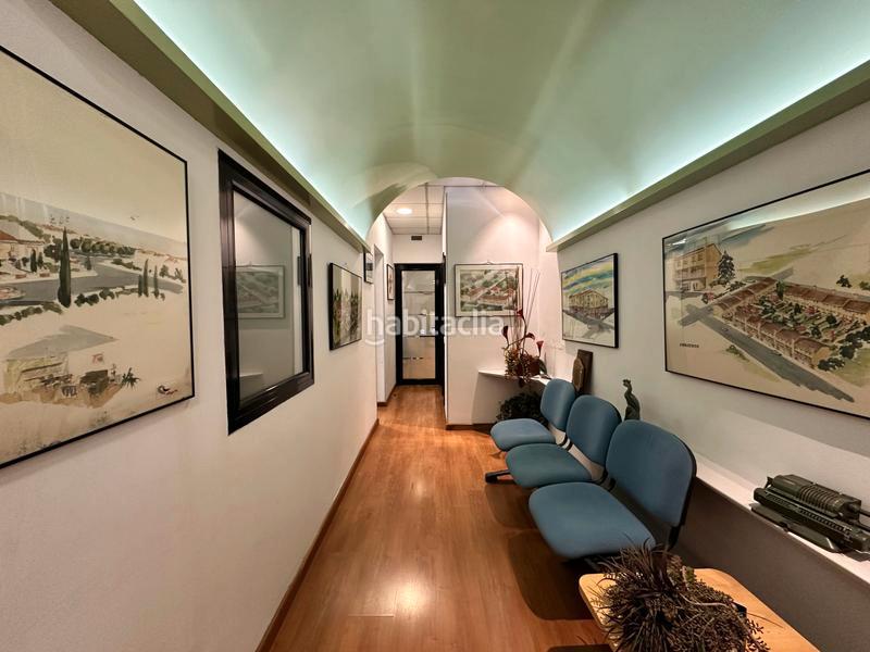 Foto 1dc629ac-d7ed-400b-bb20-ce5a21592c60. Oficina a carrer de bacardí 3 a Sants-Badal Barcelona