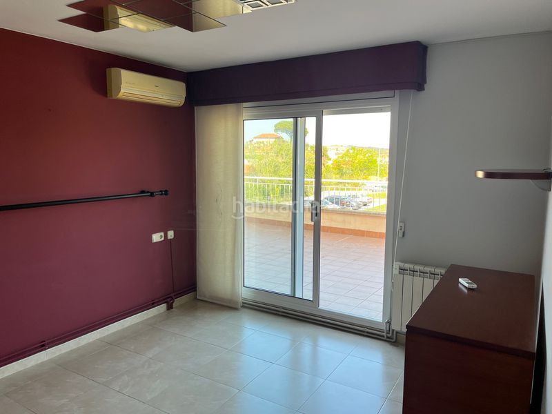 Foto 06bf44c6-2ca5-43fe-a25a-5c3dfdcb904d. Casa aparellada amb calefacció aparcament a Ullastrell