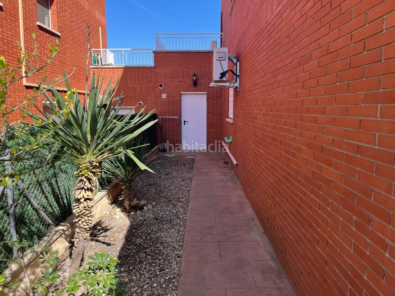 Foto 48820036-d945-418c-b702-55f960d739e3. Casa aparellada amb calefacció aparcament a Ullastrell