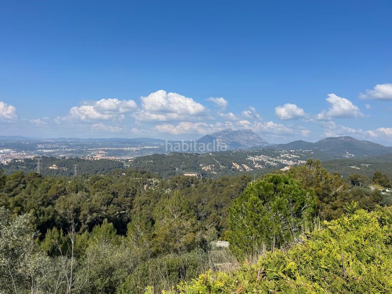 Foto a90da372-1df7-467d-a733-b406f6bf9c5c. Casa aparellada amb calefacció aparcament a Ullastrell