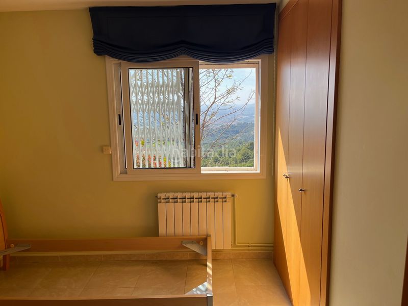 Foto b2d423bf-6839-4838-9deb-3041d0486731. Casa aparellada amb calefacció aparcament a Ullastrell