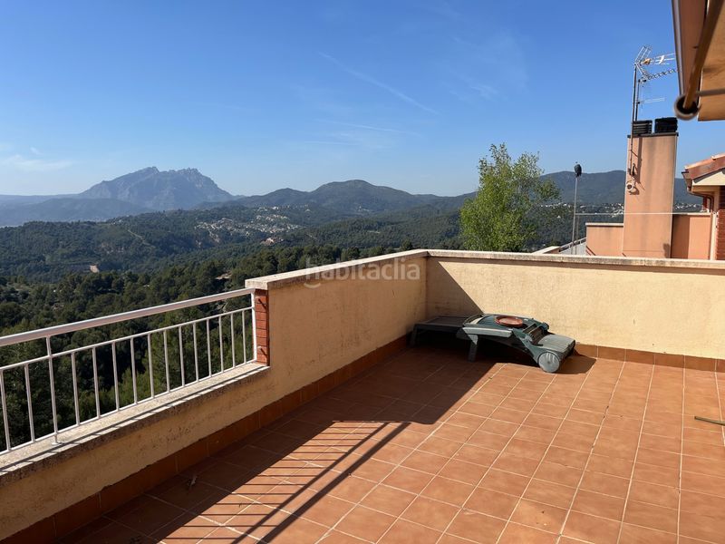 Foto b9ff07bf-d1e0-4833-a5d3-a56c778e5d6d. Casa aparellada amb calefacció aparcament a Ullastrell