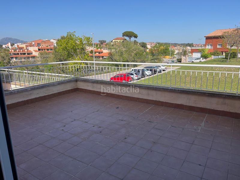 Foto c35dfe1c-68ad-4449-8998-e9a3eed622ca. Casa aparellada amb calefacció aparcament a Ullastrell