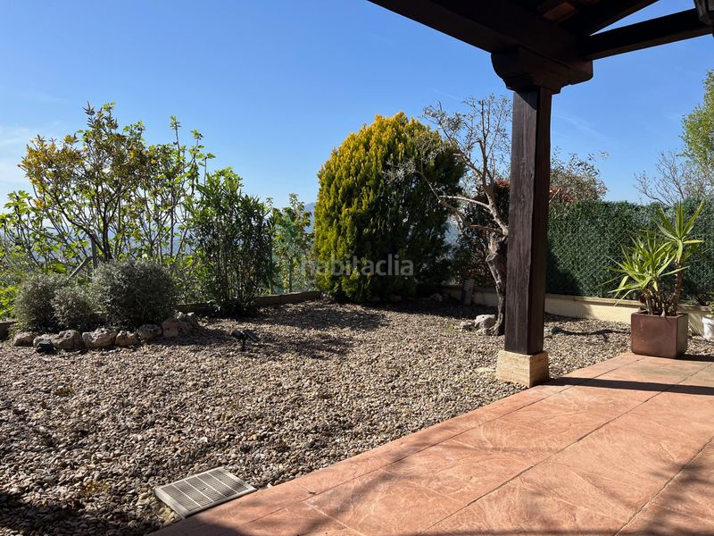 Foto f9fc78af-17a3-44e6-a10b-26d128154480. Casa aparellada amb calefacció aparcament a Ullastrell