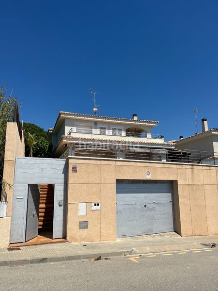 Foto d1f4a2a8-46ae-461a-b128-5af6c854b6a3. Xalet amb calefacció aparcament piscina a Urbanitzacions Sant Pol de Mar