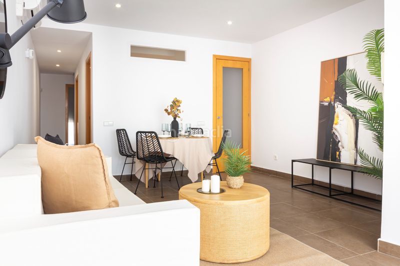 Foto c7b4d02c-b7a4-4676-8f37-de2c8e69e945. Duplex in Barri del Centre Terrassa