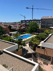 Location Appartement à Carrer de baldrich 136. Precioso piso luminoso en buena ubicación: consta de un salón-co