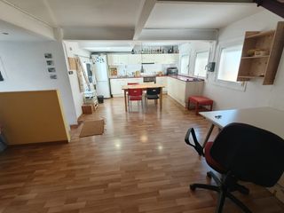 Loft  Carrer de la parellada. Finca en inmejorable ubicación: muchas posibilidades.