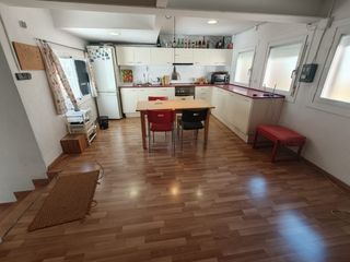 Loft  Carrer de la parellada. Finca en inmejorable ubicación: muchas posibilidades.
