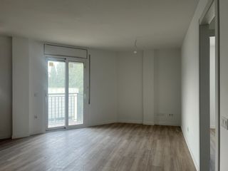 Miete Etagenwohnung  Carrer de les verges. Piso de alquiler temporal: salón-comedor-cocina, 3 habitaciones,
