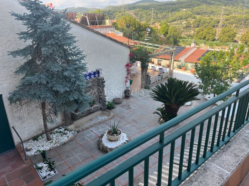 Foto 1166acfa-3e7b-4357-bf36-a67eeb58c8da. Alquiler casa en carrer de sant pau 8 preciosa casa muy bien ubicada con posibilidad de entregar vacía y/o amueblada. en Castellar del Vallès