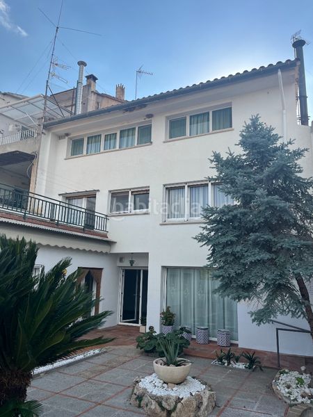 Foto 135dc812-a746-410a-bc5d-40f632f48423. Alquiler casa en carrer de sant pau 8 preciosa casa muy bien ubicada con posibilidad de entregar vacía y/o amueblada. en Castellar del Vallès