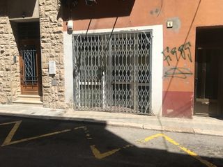 Alquiler Local Comercial en Carrer sant vicenç, 4. Local en alquiler