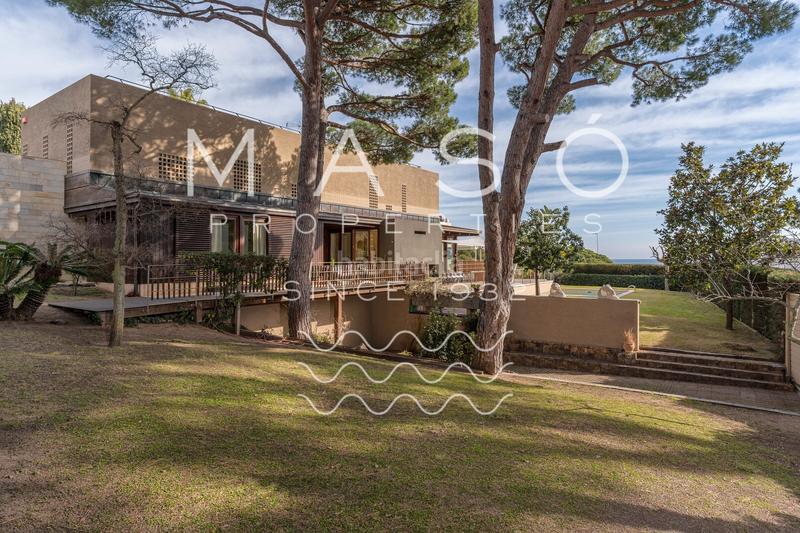 Foto dd6b4a2e-9574-43af-910d-4ddfdc7e0338. Chalet con camino riscaldamento piscina in S´Agaró