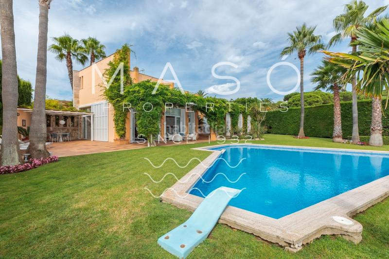 Foto ad1cc174-0658-4cdb-9836-1870636056f3. Chalet con camino riscaldamento parcheggio piscina in S´Agaró