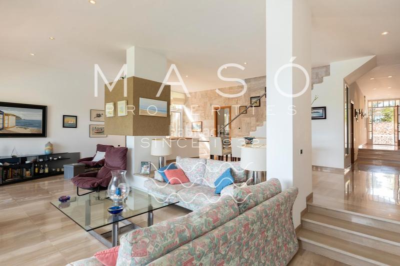 Foto d8778909-b410-404b-83a2-d7d707eab1fb. Chalet con camino riscaldamento parcheggio piscina in S´Agaró