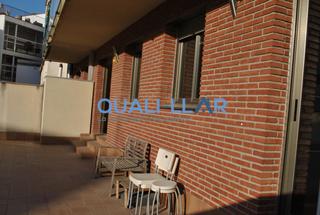Flat in Roses-Castellbell. Inmueble en venta con gran terraza