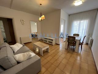 Flat  Carrer de josep ricart. Piso amueblado 4 dormitorios con balcón