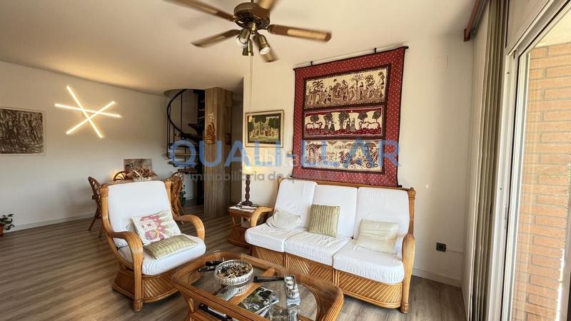 Foto 5664dfed-cd39-44ac-8c21-ae7af683bc1e. Zweistöckige wohnung mit heizung parking in Roses-Castellbell Sant Feliu de Llobregat