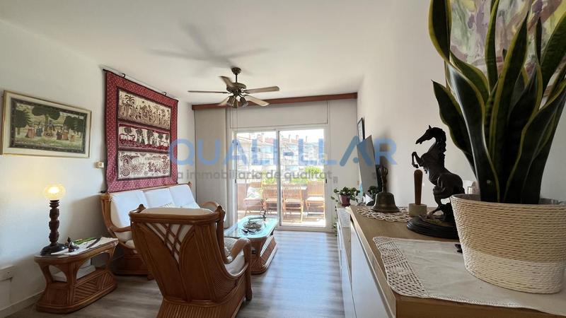 Foto 5ce8d339-bf1d-494a-a89f-a632fd9e8dbc. Zweistöckige wohnung mit heizung parking in Roses-Castellbell Sant Feliu de Llobregat