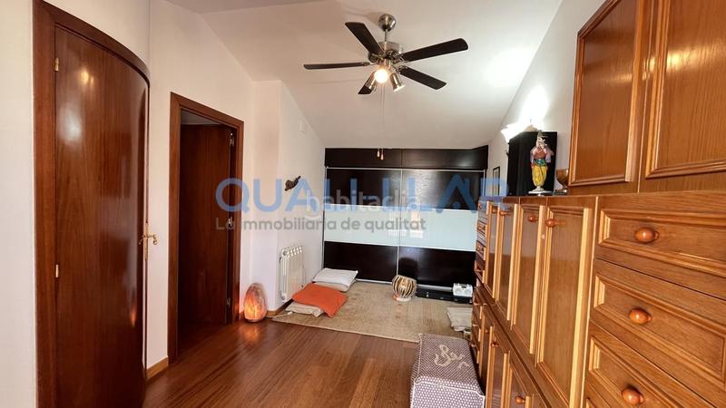 Foto 72b3abaf-8e3c-44eb-aed3-bda8f233fa01. Zweistöckige wohnung mit heizung parking in Roses-Castellbell Sant Feliu de Llobregat