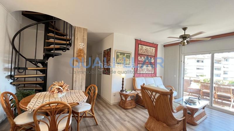 Foto b0b7ff52-607b-4fed-a854-c7ed1a49d144. Zweistöckige wohnung mit heizung parking in Roses-Castellbell Sant Feliu de Llobregat