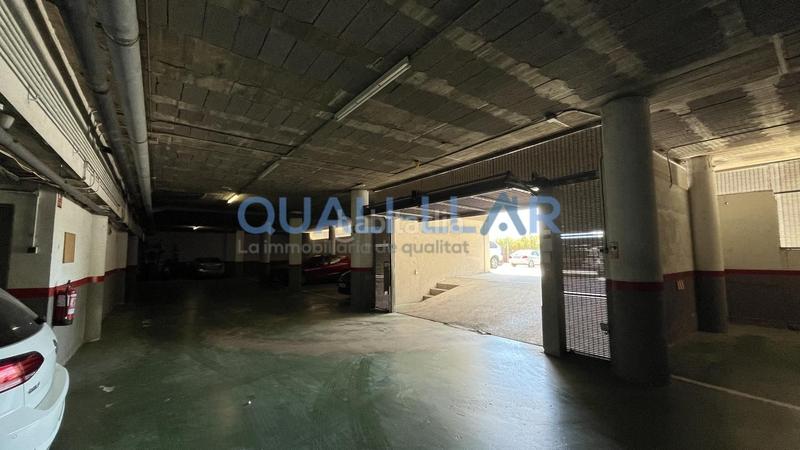 Foto bb190061-5f9c-41ce-b64f-b3186e452060. Alquiler parking coche plaza parking en alquiler en Sant Joan Despí