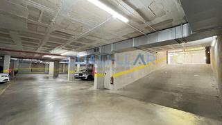 Alquiler Parking coche  Carrer d'eugeni d'ors. Plaza de parking en alquiler