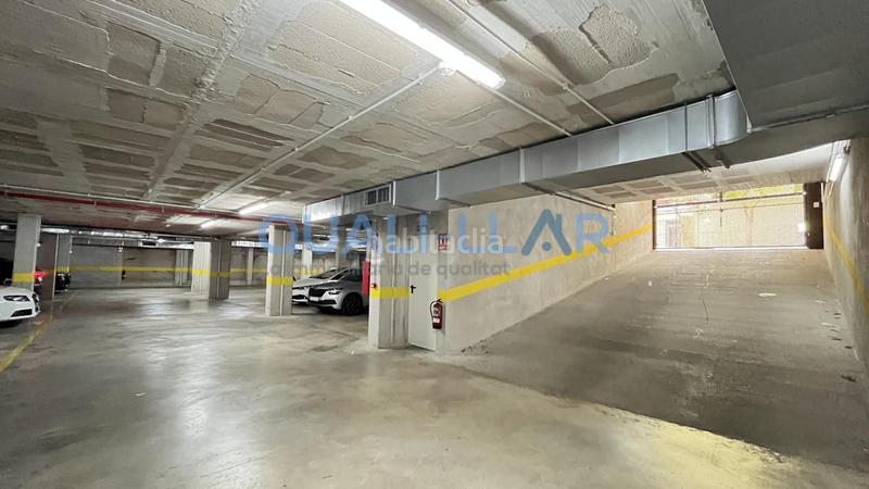 Foto ac1ee3ec-6292-4821-b1a5-8cec5d15483e. Alquiler parking coche plaza de parking en alquiler en Sant Feliu de Llobregat