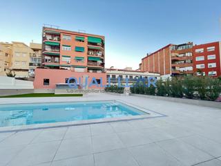 Location Duplex  Carrer d'eugeni d'ors. Dúplex de obra nueva con zona y piscina comunitaria