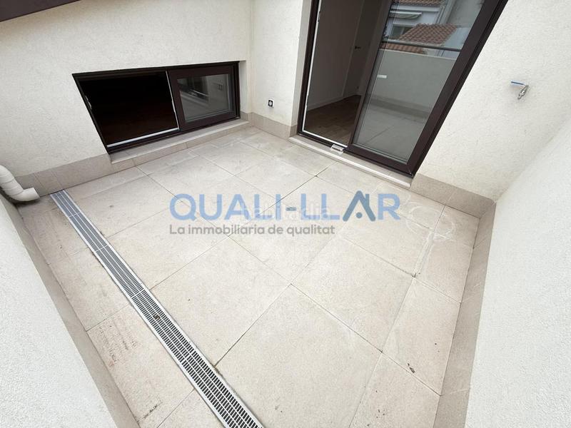 Foto 3b990172-b38b-4554-942f-15b013656adb. Dúplex amb calefacció aparcament piscina a Centre-Can Nadal Sant Feliu de Llobregat