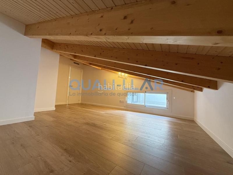 Foto 542c720d-ea41-4c26-82b9-60cb282cb35e. Dúplex amb calefacció aparcament piscina a Centre-Can Nadal Sant Feliu de Llobregat