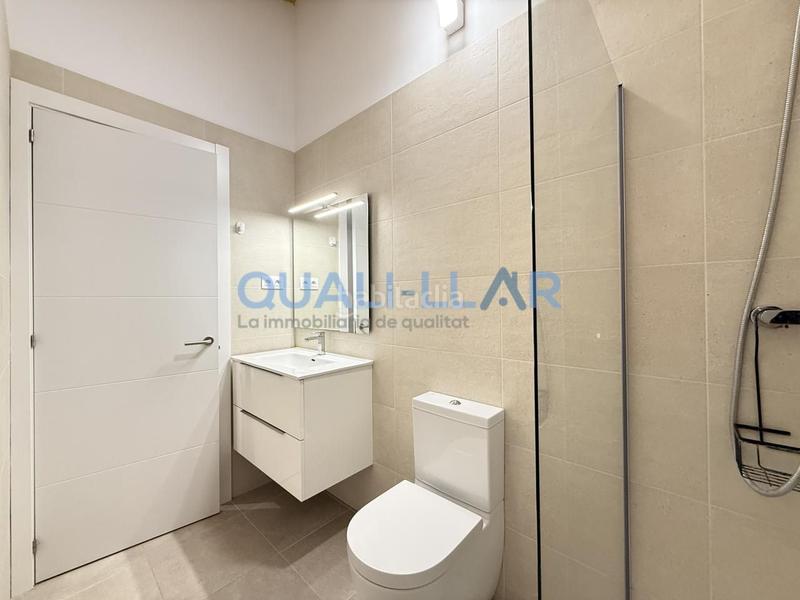 Foto 877b08e1-276b-4172-8806-a4e47e2a600e. Dúplex amb calefacció aparcament piscina a Centre-Can Nadal Sant Feliu de Llobregat