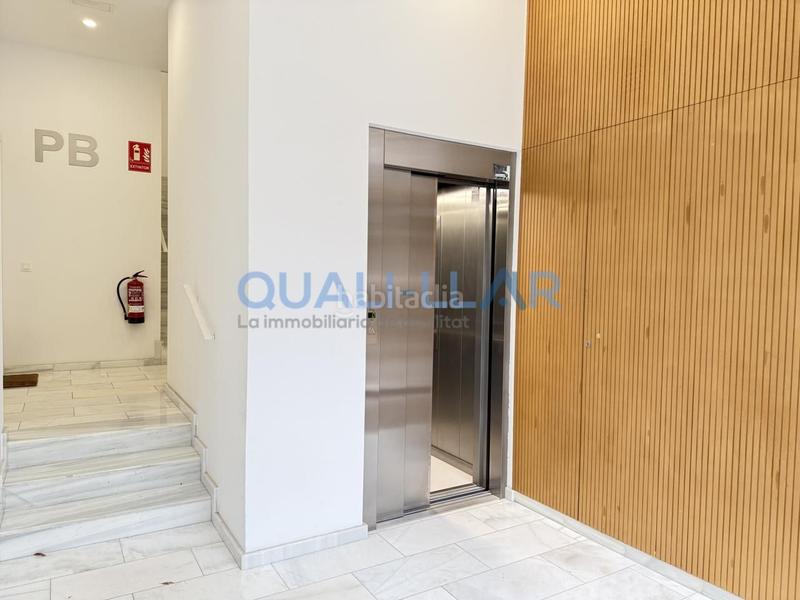 Foto 8b297314-d0bf-40c8-add1-b61fd290fdf4. Dúplex amb calefacció aparcament piscina a Centre-Can Nadal Sant Feliu de Llobregat