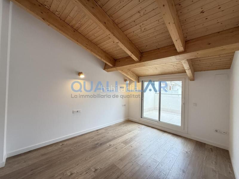 Foto f7e8721f-e2e7-480c-9107-f2275baa02e2. Dúplex amb calefacció aparcament piscina a Centre-Can Nadal Sant Feliu de Llobregat