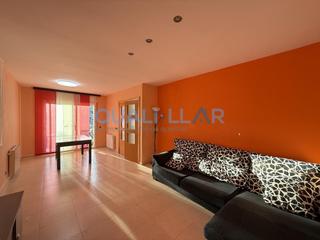 Maison  Carrer isaac albéniz. Casa en venta