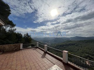 House  Del bages. Vivienda unifamiliar en plena naturaleza