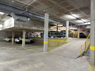 Location Parking voiture  D'eugeni d'ors. Alquiler plaza de parking