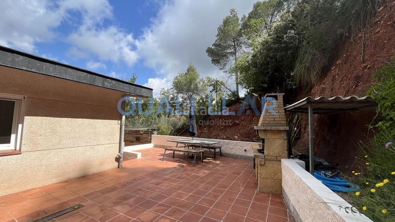 Foto 18530bf0-9eac-4ac3-a609-156740e3e386. Casa amb calefacció aparcament piscina a Corbera de Llobregat
