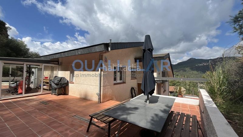 Foto 4ffe8a69-8389-4257-b01d-934f7ed6ad6e. Casa amb calefacció aparcament piscina a Corbera de Llobregat