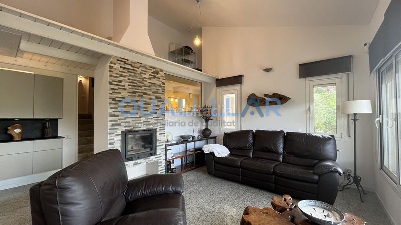 Foto c61ca746-0651-491a-911d-6d815964cec4. Casa amb calefacció aparcament piscina a Corbera de Llobregat